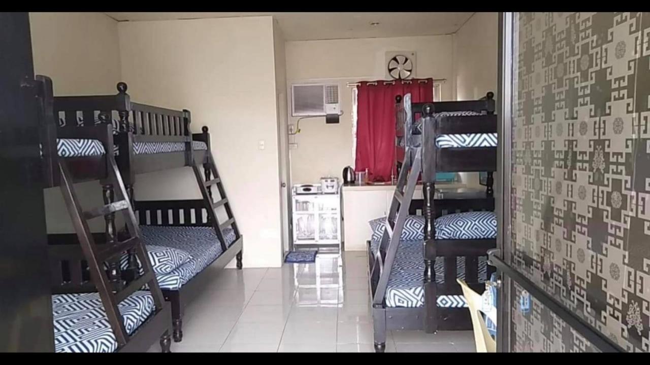 Отель Rv3 Transient House Анхелес Экстерьер фото
